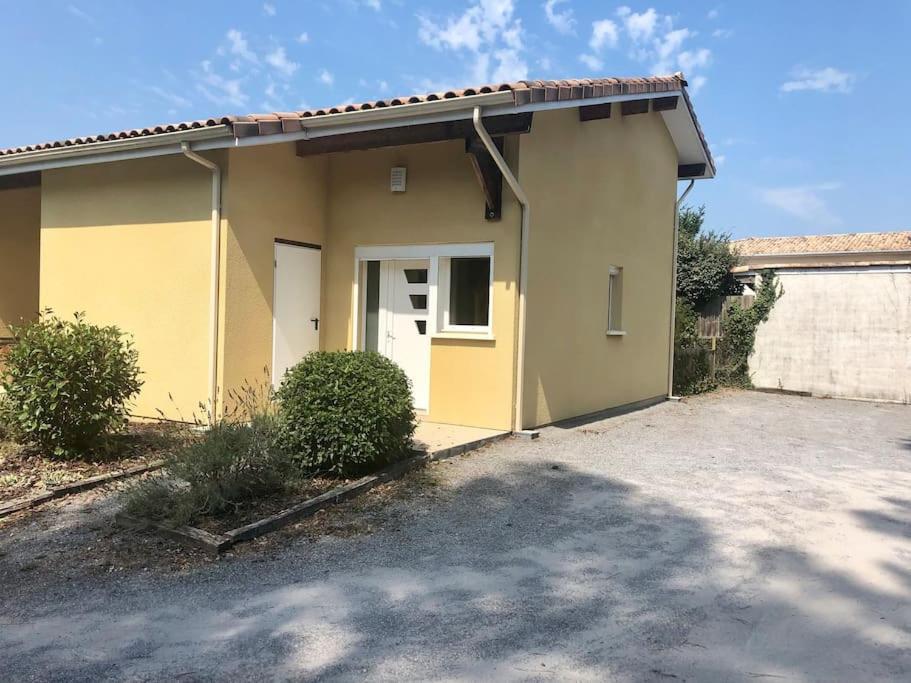 Au Calme, Maison T3 Neuf Avec Jardin A Cassy Lanton Exterior foto